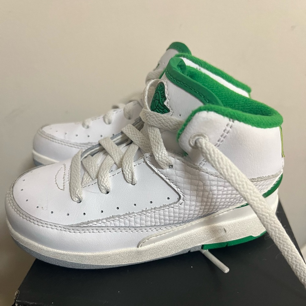 Jordan 2 used size 8